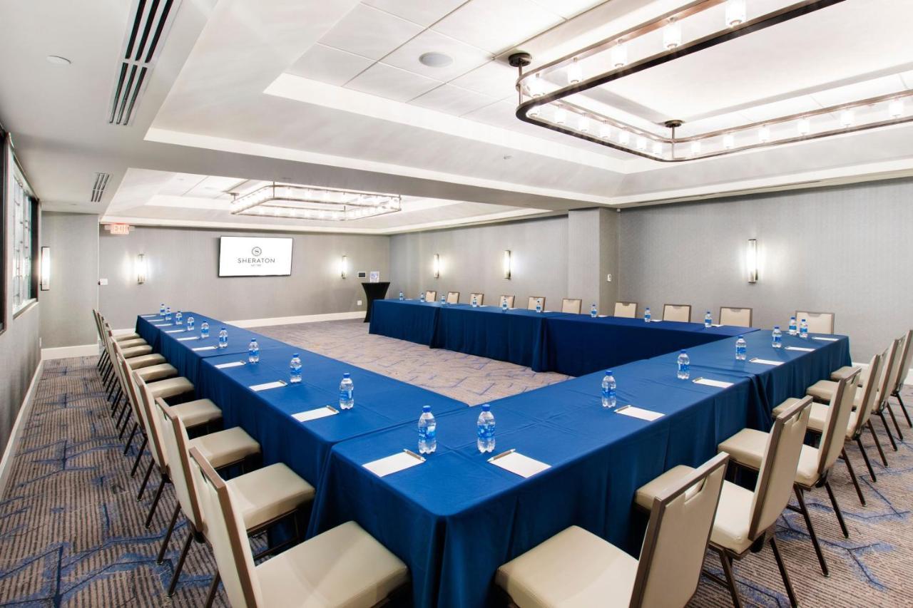 Sheraton Chapel Hill Bagian luar foto