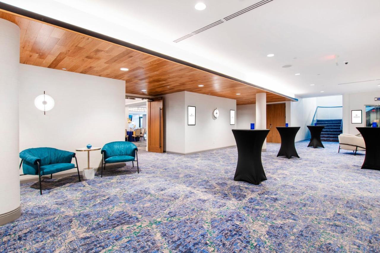 Sheraton Chapel Hill Bagian luar foto