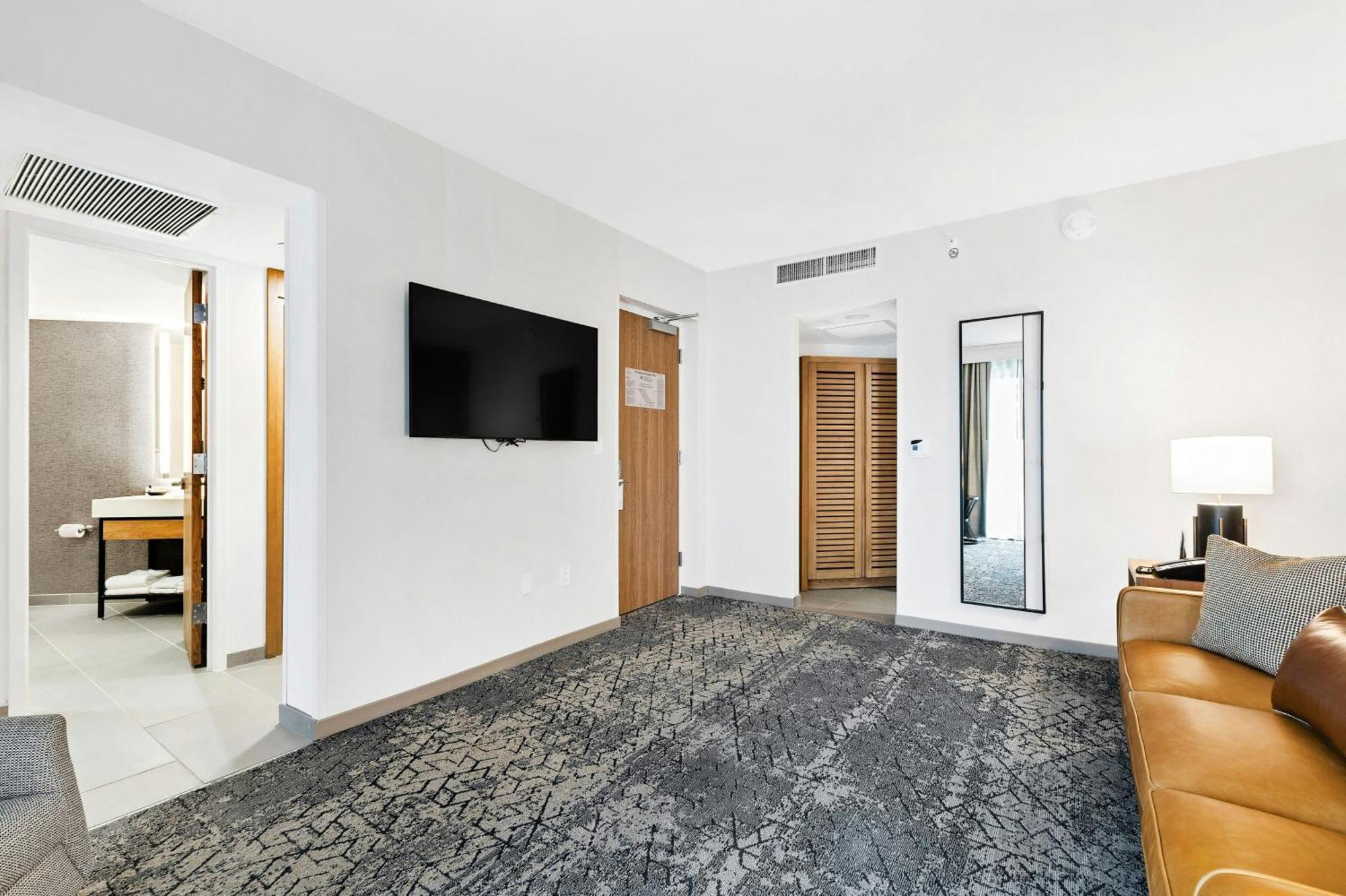 Sheraton Chapel Hill Bagian luar foto