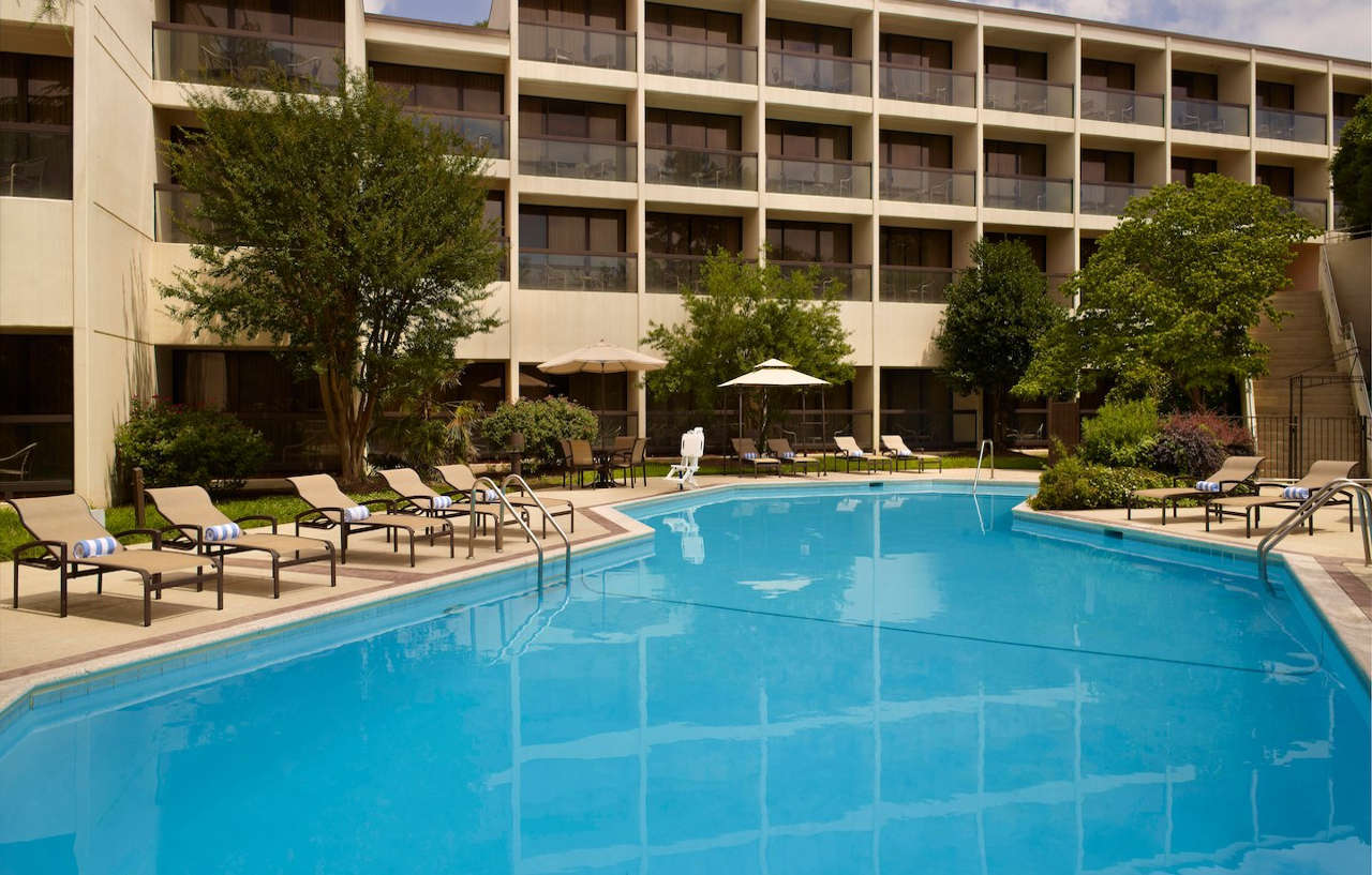 Sheraton Chapel Hill Bagian luar foto